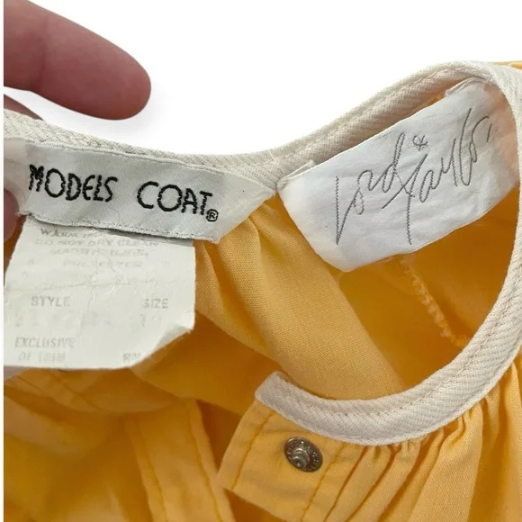 Vintage 1970s Lord & Taylor Yellow Floral Appliqué Housecoat Duster Dress Granny - Picture 5 of 8